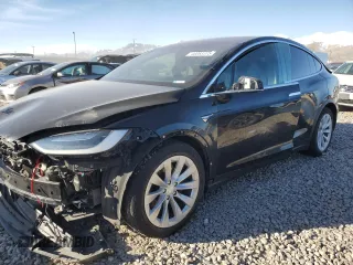 2019 Tesla Model X 75D with VIN 5YJXCAE24KF188385, listed as a Copart auction lot 48063375 with 0 mi miles and Salvage Title. Bid and sale history available at carsss.com. Image 1.