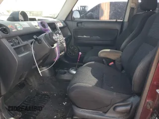 2005 Scion xB with VIN JTLKT324050213950, listed as a Copart auction lot 71010734 with 321,342 mi miles and Salvage Title. Bid and sale history available at carsss.com. Image 7.