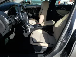 2019 Infiniti QX30 Luxe z VIN SJKCH5CR2KA011265, wystawiony jako Copart lot #54603635 z przebiegiem 38 859 mil mil oraz Szkody całkowita. Historia ofert i sprzedaży dostępna na DreamBid. Obrazek 7.