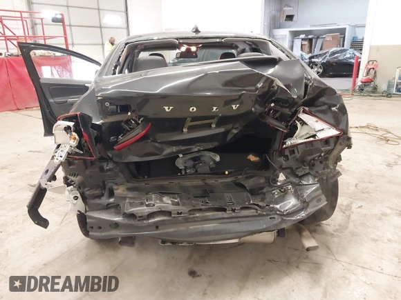 2015 Volvo S60 T5 Drive-E Premier Plus with VIN YV126MFC6F1313759, listed as a IAAI auction lot 41748305 with 43,491 mi miles and . Bid and sale history available at DreamBid. Image 6.