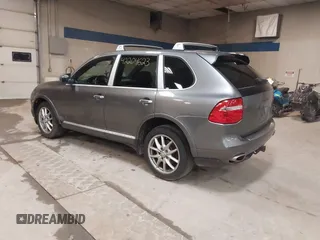 2010 Porsche Cayenne z VIN WP1AA2APXALA04788, wystawiony jako IAAI lot #42204623 z przebiegiem 183 016 mil mil oraz . Historia ofert i sprzedaży dostępna na DreamBid. Obrazek 3.