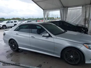 2014 Mercedes-Benz E-Class E 350 Luxury with VIN WDDHF8JB1EA816030, listed as a IAAI auction lot 41984219 with 117,790 mi miles. Bid and sale history available at carsss.com. Image 13.