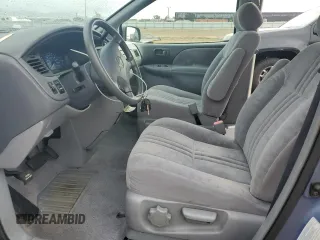 2002 Toyota Sienna LE with VIN 4T3ZF13C82U502111, listed as a Copart auction lot 80394434 with 134,058 mi miles and Clean Title. Bid and sale history available at carsss.com. Image 7.