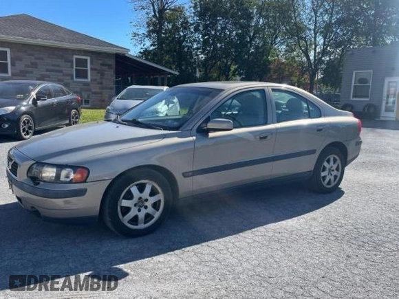 2004 Volvo S60 with VIN YV1RH59H042394920, listed as a Copart auction lot 76278134 with 130,501 mi miles and Clean Title. Bid and sale history available at carsss.com. Image 2.