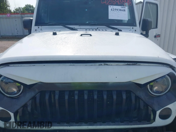 2012 Jeep Wrangler Unlimited Sahara with VIN 1C4BJWEG1CL186407, listed as a IAAI auction lot 42593848 with 178,354 mi miles and . Bid and sale history available at DreamBid. Image 10.