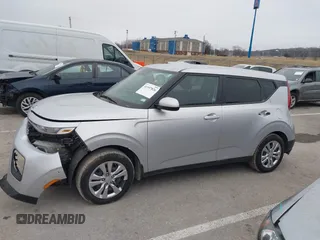 2020 Kia Soul X-Line with VIN KNDJ23AU2L7010963, listed as a IAAI auction lot 41557826 with 104,997 mi miles. Bid and sale history available at carsss.com. Image 15.