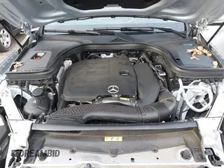 2020 Mercedes-Benz GLC 300 z VIN W1N0G8EB6LF824678, wystawiony jako IAAI lot #40951014 z przebiegiem 46 473 mil mil oraz . Historia ofert i sprzedaży dostępna na DreamBid. Obrazek 10.