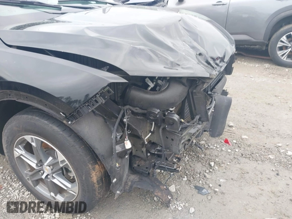 2023 Chevrolet Blazer LT z VIN 3GNKBHR49PS233702, wystawiony jako IAAI lot #42103915 z przebiegiem 40 090 mil mil oraz . Historia ofert i sprzedaży dostępna na DreamBid. Obrazek 16.