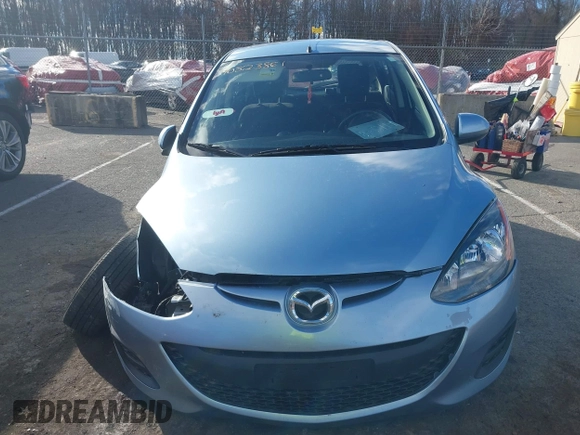 2013 Mazda Mazda2 Sport with VIN JM1DE1KZ9D0153941, listed as a IAAI auction lot 40823861 with 41,044 mi miles. Bid and sale history available at carsss.com. Image 11.