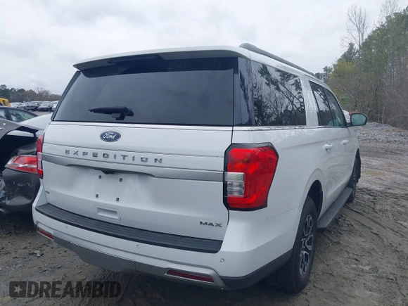 2024 Ford Expedition Max XLT with VIN 1FMJK1J83REA30890, listed as a IAAI auction lot 41866910 with 37,153 mi miles and . Bid and sale history available at DreamBid. Image 4.