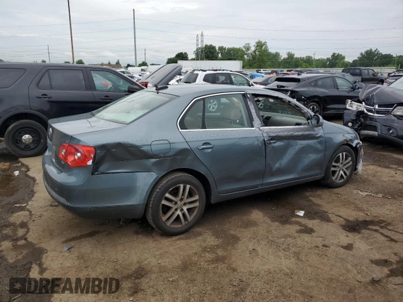 2006 Volkswagen Jetta 2.5L z VIN 3VWSF71K86M796788, wystawiony jako Copart lot #62828485 z przebiegiem 140 523 mil mil oraz Szkoda całkowita • Salvage title. Historia ofert i sprzedaży dostępna na DreamBid. Obrazek 3.