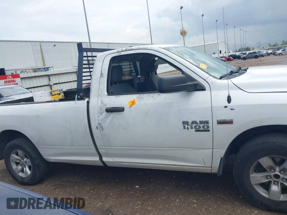 2019 Ram 1500 Classic Tradesman with VIN 3C6JR6DT8KG506165, listed as a IAAI auction lot 40721848 with 323,427 mi miles. Bid and sale history available at carsss.com. Image 13.