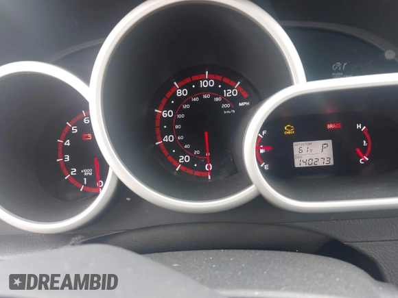 2009 Toyota Matrix with VIN 2T1KU40E49C130897, listed as a IAAI auction lot 42164096 with 140,273 mi miles. Bid and sale history available at carsss.com. Image 7.