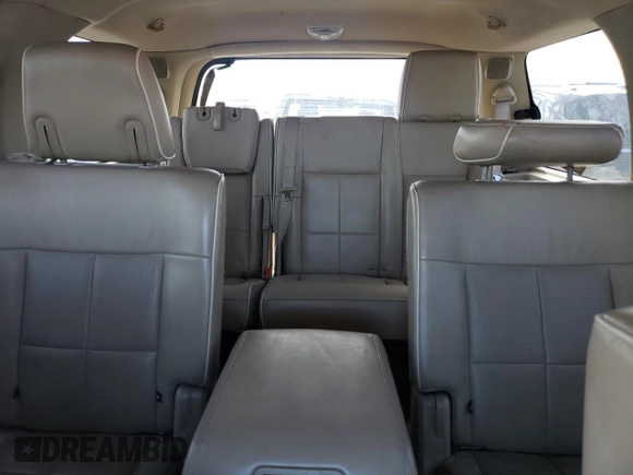 2007 Lincoln Navigator z VIN 5LMFU28577LJ04819, wystawiony jako Copart lot #55955025 z przebiegiem Nie podano mil oraz Szkoda całkowita • Salvage title. Historia ofert i sprzedaży dostępna na DreamBid. Obrazek 10.