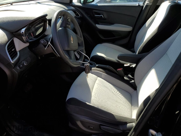 2020 Chevrolet Trax LS with VIN 3GNCJKSB1LL210352, listed as a Copart auction lot 52013065 with 79,324 mi miles and Non repairable. Bid and sale history available at DreamBid. Image 7.