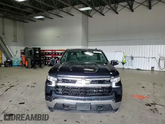 2024 Chevrolet Silverado 1500 LT with VIN 1GCUDDE8XRZ111594, listed as a Copart auction lot 50415335 with 17,998 mi miles and Salvage Title. Bid and sale history available at carsss.com. Image 11.
