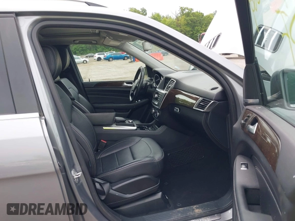 2015 Mercedes-Benz M 350 with VIN 4JGDA5HB4FA496808, listed as a IAAI auction lot 42351889 with 145,625 mi miles and . Bid and sale history available at DreamBid. Image 5.