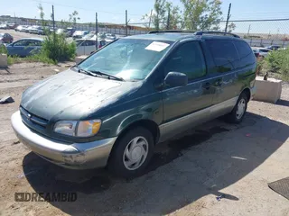 2000 Toyota Sienna LE z VIN 4T3ZF13C8YU215604, wystawiony jako IAAI lot #42348047 z przebiegiem 286 642 mil mil oraz . Historia ofert i sprzedaży dostępna na DreamBid. Obrazek 2.