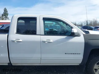 2018 Chevrolet Silverado 1500 LT with VIN 1GCVKREC6JZ266420, listed as a IAAI auction lot 41660687 with 86,656 mi miles. Bid and sale history available at carsss.com. Image 13.
