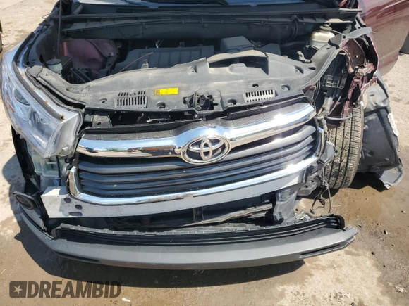 2015 Toyota Highlander LE z VIN 5TDBKRFH7FS117973, wystawiony jako Copart lot #58631385 z przebiegiem 102 642 mil mil oraz Szkoda całkowita • Salvage title. Historia ofert i sprzedaży dostępna na DreamBid. Obrazek 12.