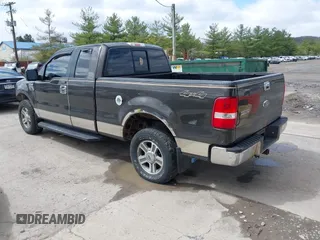 2006 Ford F-150 XLT with VIN 1FTPX14506NB16011, listed as a IAAI auction lot 41970983 with 211,235 mi miles. Bid and sale history available at carsss.com. Image 3.