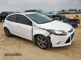 2014 Ford Focus SE z VIN 1FADP3K24EL187042, wystawiony jako Copart lot #57636395 z przebiegiem 105 918 mil mil oraz Szkoda całkowita • Salvage title. Historia ofert i sprzedaży dostępna na DreamBid. Obrazek 4.