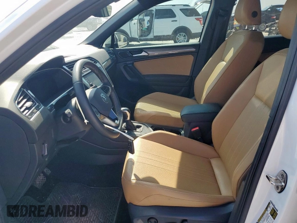 2022 Volkswagen Tiguan SE with VIN 3VV3B7AX8NM162220, listed as a Copart auction lot 52112375 with 44,315 mi miles and Clean title. Bid and sale history available at DreamBid. Image 7.