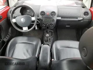 2006 Volkswagen Beetle z VIN 3VWRF31Y56M303323, wystawiony jako Copart lot #57955075 z przebiegiem 87 996 mil mil oraz Szkoda całkowita • Salvage title. Historia ofert i sprzedaży dostępna na DreamBid. Obrazek 8.