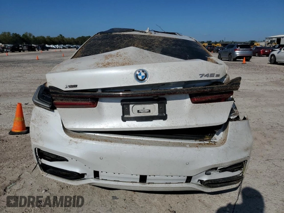 2022 BMW 7 Series with VIN WBA7W4C06NCJ99199, listed as a Copart auction lot 67928902 with Not provided miles and . Bid and sale history available at DreamBid. Image 6.
