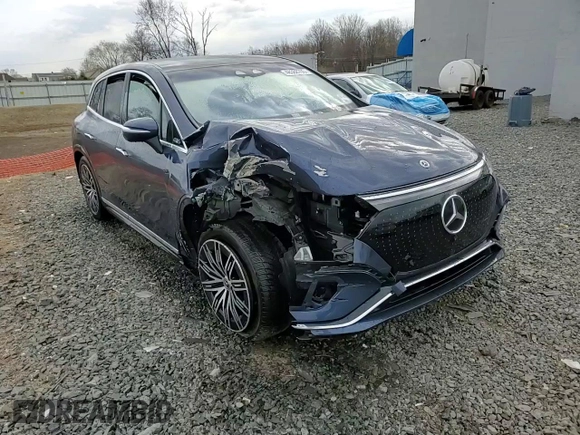 2023 Mercedes-Benz EQS 580 z VIN 4JGDM4EB1PA005571, wystawiony jako Copart lot #48388705 z przebiegiem Nie podano mil oraz Szkoda całkowita • Salvage title. Historia ofert i sprzedaży dostępna na DreamBid. Obrazek 15.