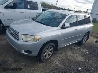 2008 Toyota Highlander with VIN JTEDS41A182058737, listed as a IAAI auction lot 41932660 with 260,512 mi miles. Bid and sale history available at carsss.com. Image 2.