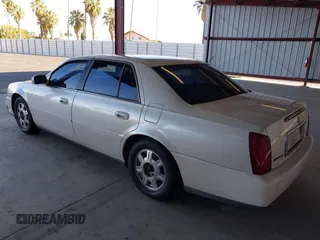 2003 Cadillac DeVille with VIN 1G6KD54Y83U252542, listed as a IAAI auction lot 40646979 with 131,202 mi miles. Bid and sale history available at carsss.com. Image 3.