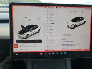 2022 Tesla Model 3 Long Range z VIN 5YJ3E1EB7NF365962, wystawiony jako Copart lot #48601865 z przebiegiem 121 541 mil mil oraz Szkoda całkowita • Salvage title. Historia ofert i sprzedaży dostępna na DreamBid. Obrazek 9.