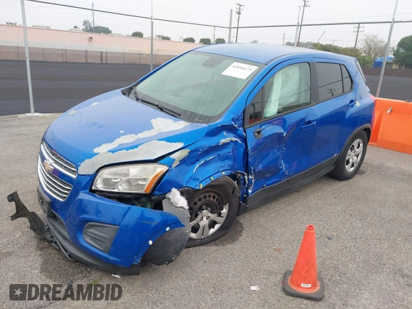 2015 Chevrolet Trax LS with VIN KL7CJKSB5FB252602, listed as a IAAI auction lot 41856675 with 204,530 mi miles. Bid and sale history available at carsss.com. Image 2.