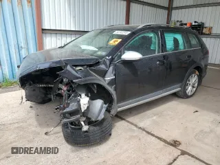 2017 Volkswagen Golf S z VIN 3VWH17AU4HM517172, wystawiony jako Copart lot #54742315 z przebiegiem Nie podano mil oraz Szkoda całkowita • Salvage title. Historia ofert i sprzedaży dostępna na DreamBid. Obrazek 1.