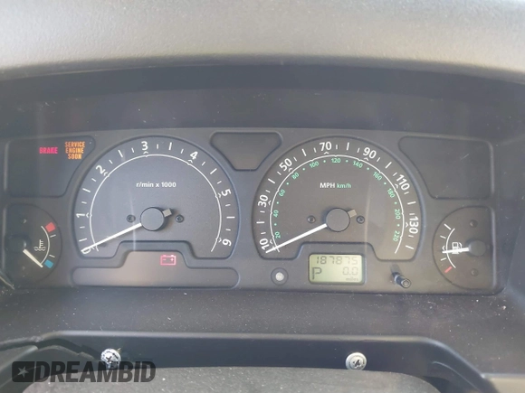 2003 Land Rover Discovery SE with VIN SALTW16443A810282, listed as a IAAI auction lot 41367695 with 187,875 mi miles. Bid and sale history available at carsss.com. Image 7.