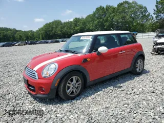 2012 MINI Hardtop z VIN WMWSU3C55CT542491, wystawiony jako Copart lot #61878895 z przebiegiem 27 097 mil mil oraz Czysty tytuł • Clean title. Historia ofert i sprzedaży dostępna na DreamBid. Obrazek 1.