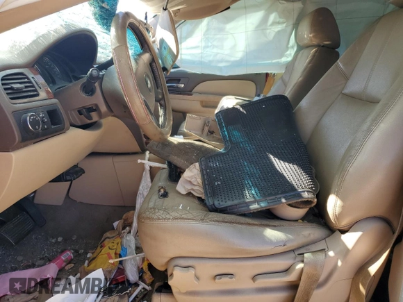 2013 Chevrolet Tahoe LT with VIN 1GNSCBE01DR211592, listed as a Copart auction lot 49679525 with 175,845 mi miles and Salvage title. Bid and sale history available at DreamBid. Image 7.