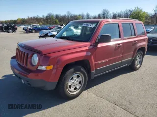 2015 Jeep Patriot Sport z VIN 1C4NJPBB8FD429589, wystawiony jako Copart lot #53992245 z przebiegiem 99 631 mil mil oraz Czysty tytuł • Clean title. Historia ofert i sprzedaży dostępna na DreamBid. Obrazek 1.