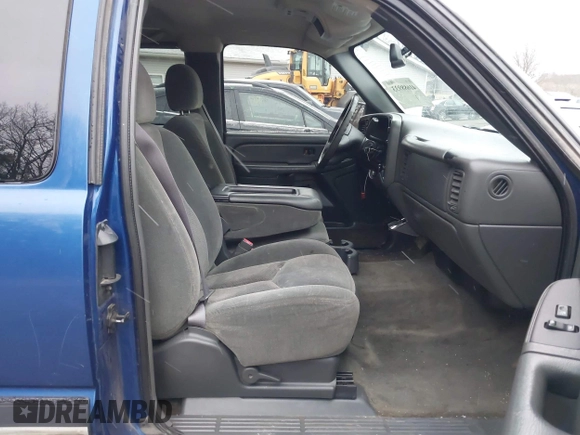 2004 Chevrolet Silverado 1500 with VIN 1GCEK19T84E183837, listed as a IAAI auction lot 41688933 with 268,647 mi miles and . Bid and sale history available at DreamBid. Image 5.