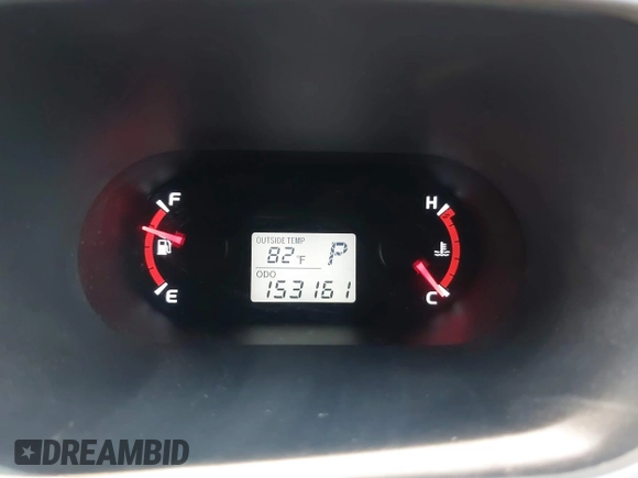 2009 Toyota Matrix with VIN 2T1KU40E69C091858, listed as a IAAI auction lot 41925490 with 153,161 mi miles. Bid and sale history available at carsss.com. Image 15.