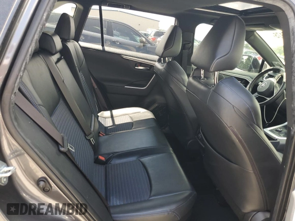 2019 Toyota RAV4 Hybrid XSE with VIN JTMEWRFV4KJ004271, listed as a Copart auction lot 61335175 with 116,457 mi miles and Salvage title. Bid and sale history available at DreamBid. Image 11.