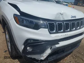 2024 Jeep Compass Latitude с VIN 3C4NJDBN9RT132757, выставлен на аукционе IAAI как лот 42691446 с пробегом 23 660 миль миль и . История ставок и продаж доступна на DreamBid. Изображение 6.