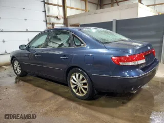 2007 Hyundai Azera SE with VIN KMHFC46F37A181759, listed as a Copart auction lot 77031524 with 179,885 mi miles and Clean Title. Bid and sale history available at carsss.com. Image 2.