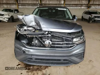 2024 Volkswagen Tiguan SE with VIN 3VVNB7AX3RM114137, listed as a Copart auction lot 53078155 with 11,848 mi miles and Salvage Title. Bid and sale history available at DreamBid. Image 5.