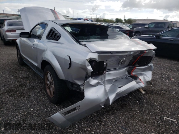 2006 Ford Mustang Standard with VIN 1ZVFT80N565148813, listed as a Copart auction lot 50636785 with 179,784 mi miles and Non Repairable. Bid and sale history available at carsss.com. Image 3.