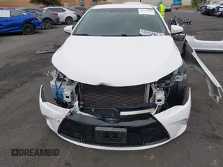 2015 Toyota Camry XLE with VIN 4T1BF1FK0FU094206, listed as a IAAI auction lot 42071968 with 110,165 mi miles. Bid and sale history available at carsss.com. Image 13.