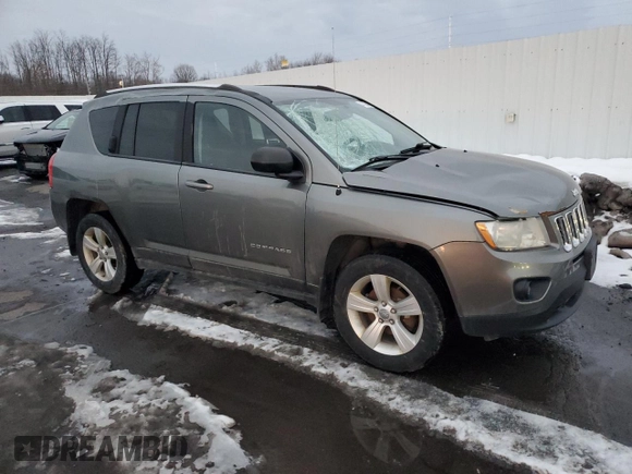 2013 Jeep Compass Latitude with VIN 1C4NJDEB5DD246108, listed as a Copart auction lot 47286445 with 106,028 mi miles and Salvage Title. Bid and sale history available at carsss.com. Image 4.