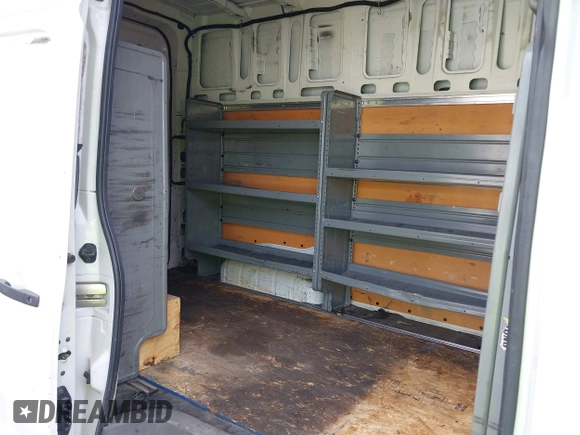 2017 Nissan NV Cargo SV z VIN 1N6AF0LY5HN804102, wystawiony jako IAAI lot #41942049 z przebiegiem 116 323 mil mil oraz . Historia ofert i sprzedaży dostępna na DreamBid. Obrazek 8.