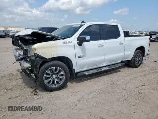 2021 Chevrolet Silverado 1500 LT with VIN 3GCUYDED2MG117948, listed as a Copart auction lot 58187885 with 135,636 mi miles and Salvage title. Bid and sale history available at DreamBid. Image 1.